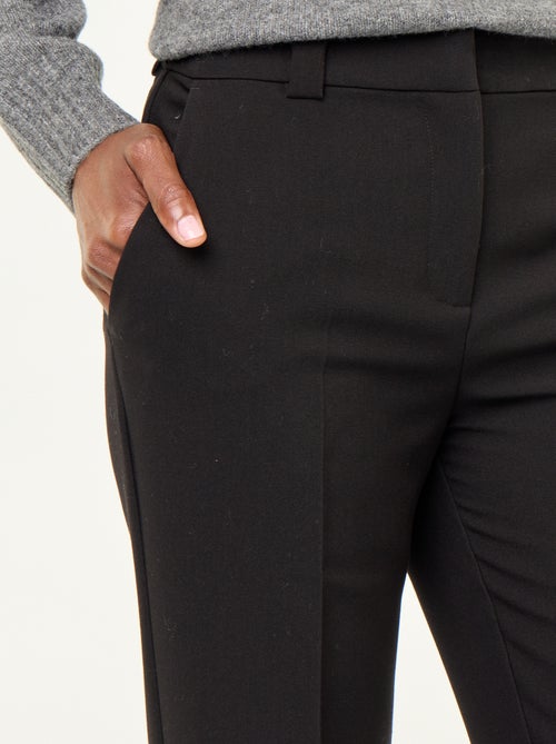 Pantalon droit avec taille ceinturée - Kiabi Pantalon droit avec taille ceinturée - Kiabi
