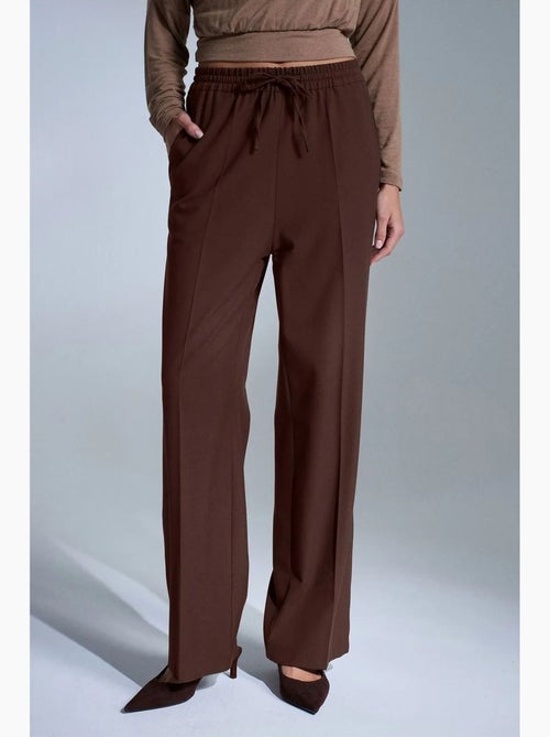 Pantalon droit en crêpe femme dilvin - Kiabi Pantalon droit en crêpe femme dilvin - Kiabi