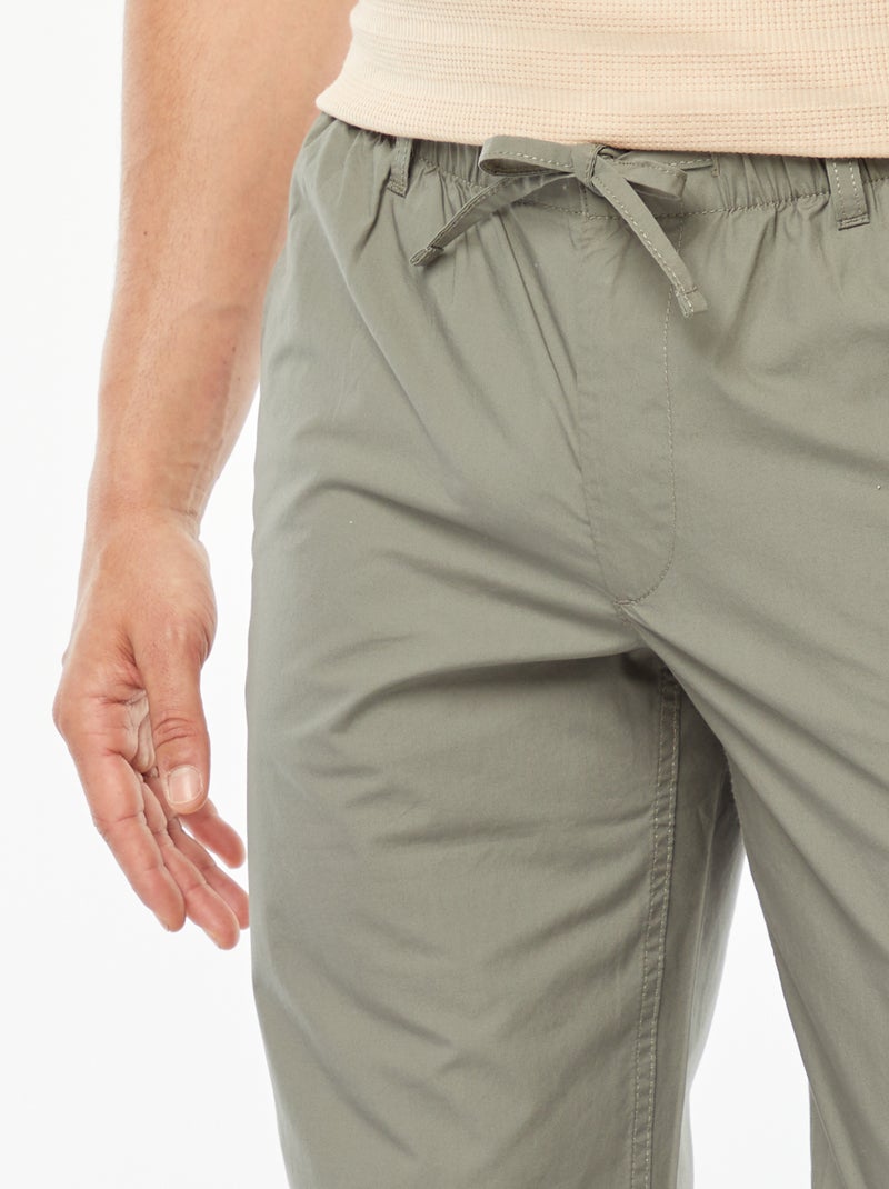 Pantalon droit en popeline craquante Vert - Kiabi