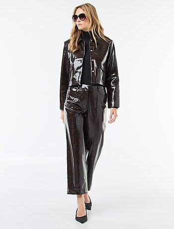 Pantalon droit en simili façon 'peau de serpent'