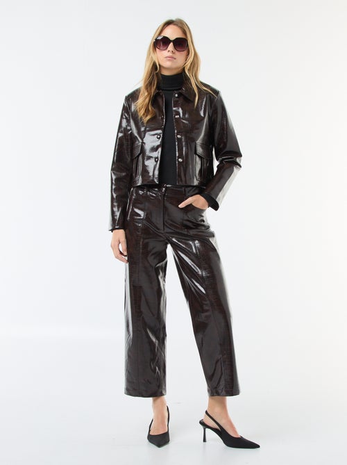 Pantalon droit en simili façon 'peau de serpent' - Kiabi