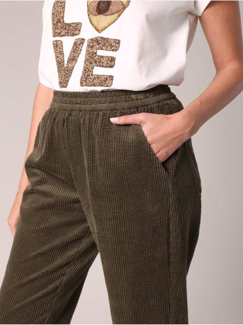 Pantalon droit en velours côtelé 'deeluxe' - Kiabi