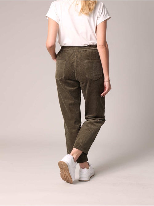 Pantalon droit en velours côtelé 'deeluxe' - Kiabi