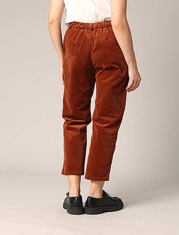 Pantalon droit en velours côtelé 'Deeluxe'