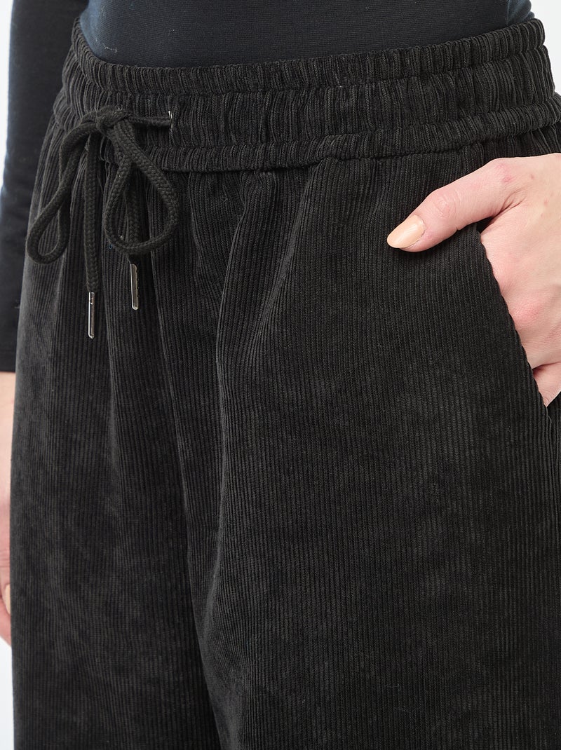 Pantalon droit en velours 'JDY' Noir - Kiabi