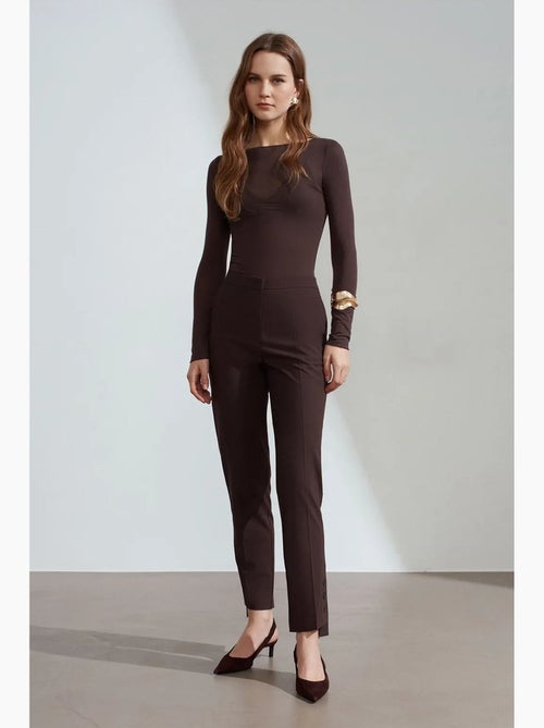 Pantalon droit femme taille mi-haute en crêpe dilvin - Kiabi Pantalon droit femme taille mi-haute en crêpe dilvin - Kiabi