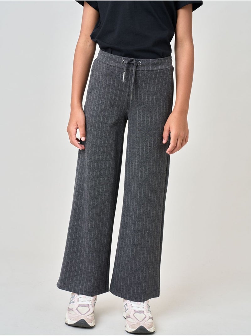 Pantalon droit fille à rayures 'deeluxe' Gris foncé - Kiabi