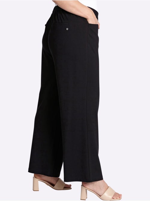 Pantalon Droit Patte Lisse Devant - Taille Standard - Sheego - Kiabi Pantalon Droit Patte Lisse Devant - Taille Standard - Sheego - Kiabi