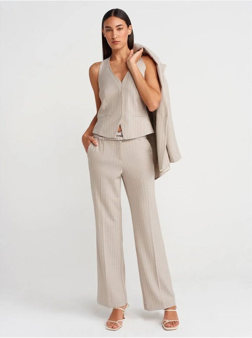 Pantalon droit rayé avec ceinture dilvin - Kiabi Pantalon droit rayé avec ceinture dilvin - Kiabi