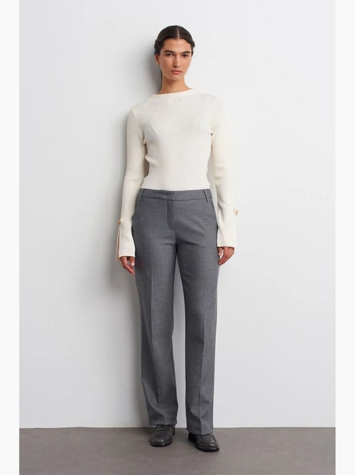 Pantalon droit taille basse en crêpe dilvin - Kiabi Pantalon droit taille basse en crêpe dilvin - Kiabi