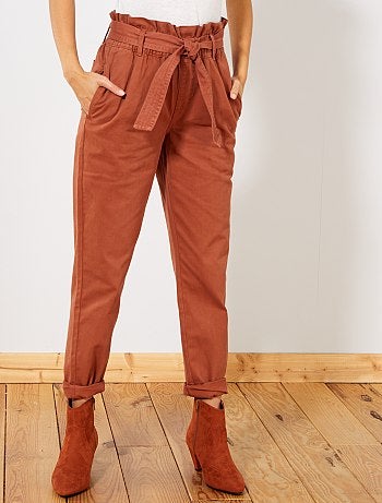 Pantalon droit taille ceinturée - Kiabi