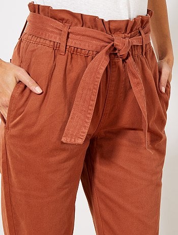 Pantalon droit taille ceinturée - Kiabi