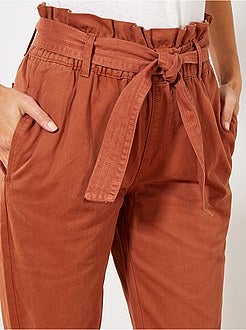Pantalon droit taille ceinturée - Kiabi