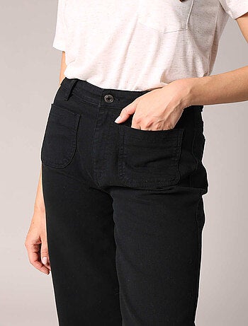 Pantalon droit taille haute à poches plaquées femme. 'Deeluxe'