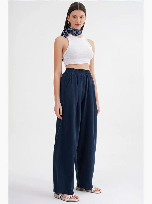 Pantalon droit taille haute en lin mélangé côtelé mixray - Kiabi Pantalon droit taille haute en lin mélangé côtelé mixray - Kiabi