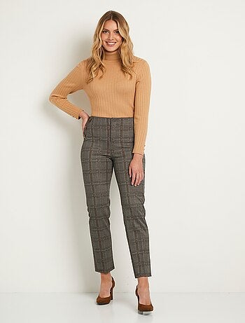 Pantalon droit taille normale maille unie ou carreaux