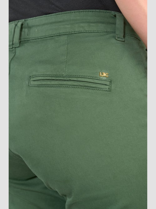 Pantalon DYLI 6 chino 'Le Temps Des Cerises' - Kiabi