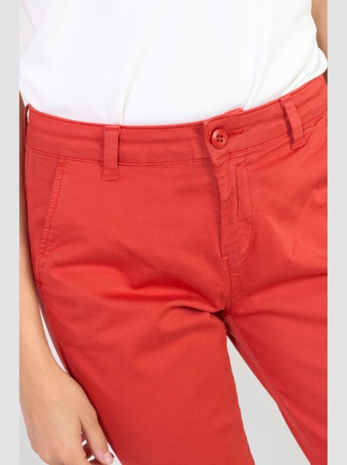 Pantalon DYLI 7 chino 'Le Temps Des Cerises' - Kiabi