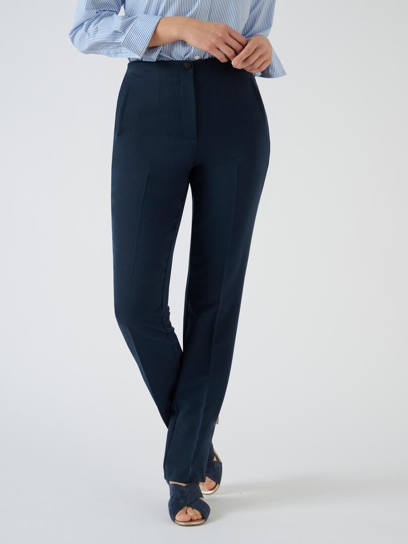 Pantalon boutons dorés | Tenue pantalon bleu marne, Pantalon bleu