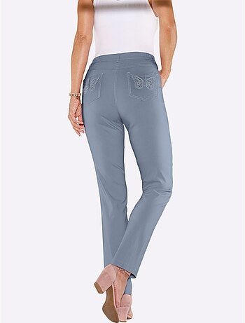 Pantalon en bengaline avec poches et broderie papillons - Taille courte - Moda Vilona