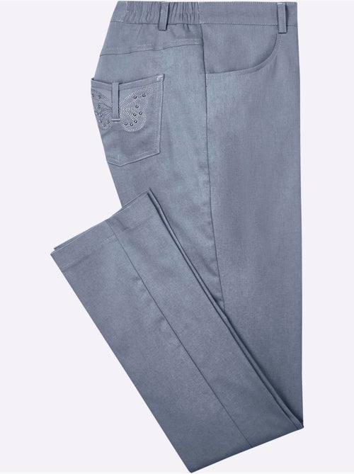 Pantalon en bengaline avec broderie papillon et poches décoratives - Taille courte - Moda Vilona - Kiabi Pantalon en bengaline avec broderie papillon et poches décoratives - Taille courte - Moda Vilona - Kiabi