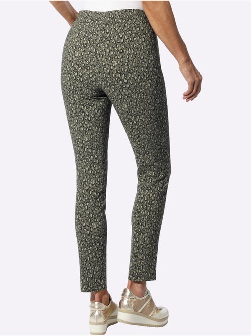 Pantalon en bengaline bengaline - taille standard - moda vilona - Kiabi Pantalon en bengaline bengaline - taille standard - moda vilona - Kiabi