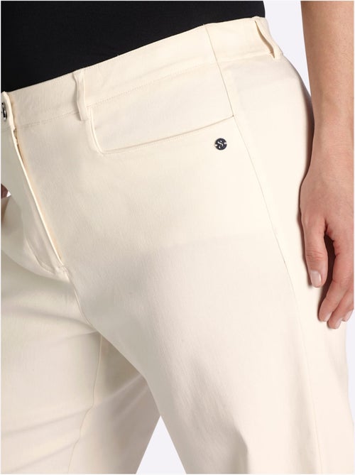 Pantalon En Bengaline Empiècement Confortable Et élastique Au Dos - Taille Standard - Sheego - Kiabi Pantalon En Bengaline Empiècement Confortable Et élastique Au Dos - Taille Standard - Sheego - Kiabi