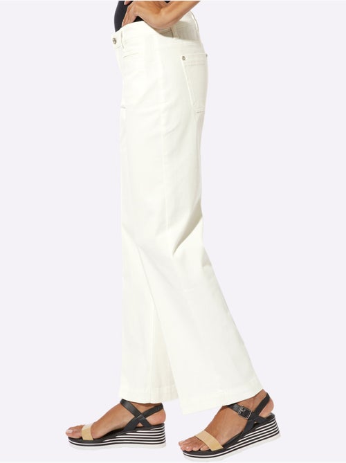 Pantalon en coton qualité coton doux sur la peau - taille courte - helline - Kiabi Pantalon en coton qualité coton doux sur la peau - taille courte - helline - Kiabi