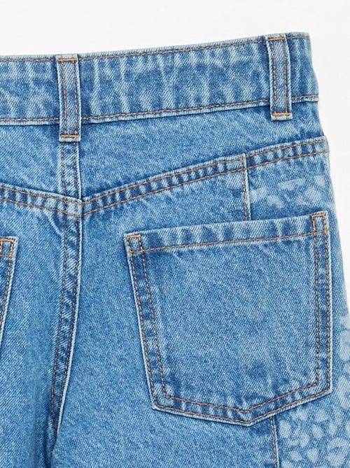 Pantalon en denim avec empiècements imprimés - Kiabi