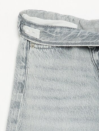 Pantalon en denim avec patte de boutonnage décalée