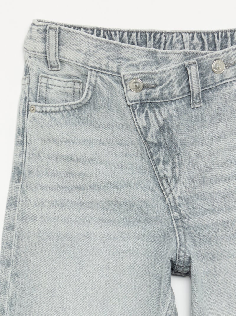 Pantalon en denim avec patte de boutonnage décalée Gris - Kiabi