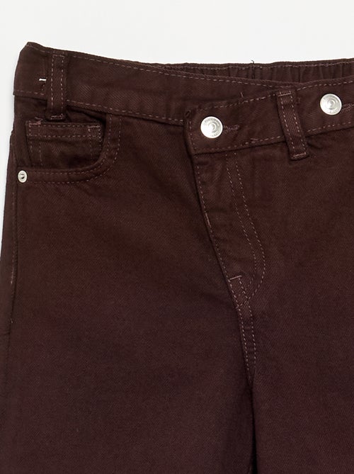 Pantalon en denim avec patte de boutonnage décalée - Kiabi