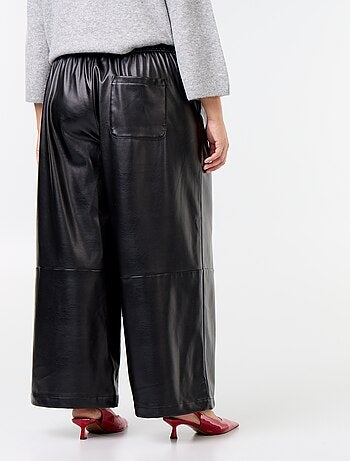 Pantalon en faux cuir