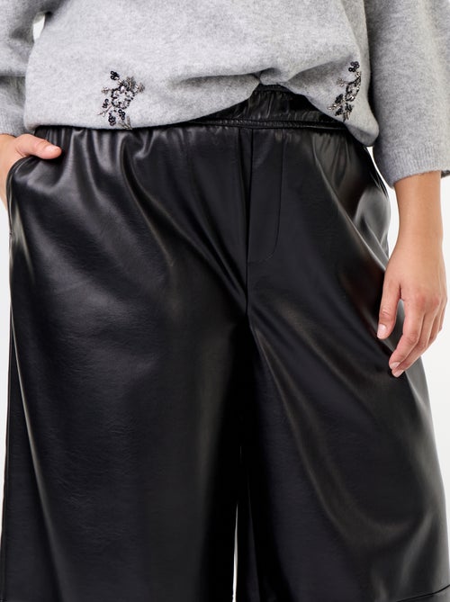 Pantalon en faux cuir - Kiabi Pantalon en faux cuir - Kiabi