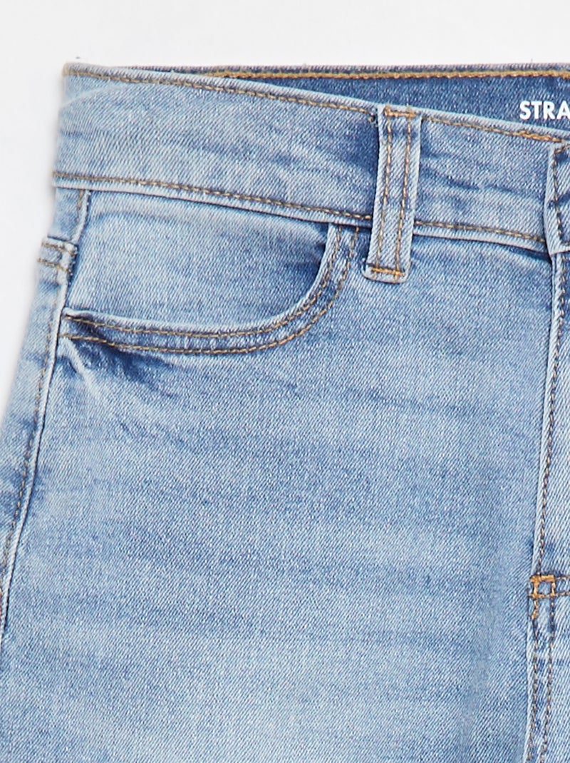 Pantalon en jean coupe droite - Coupe + confortable Bleu - Kiabi