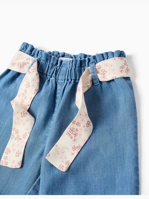 Pantalon en jean paperbag avec ceinture florale - Kiabi Pantalon en jean paperbag avec ceinture florale - Kiabi
