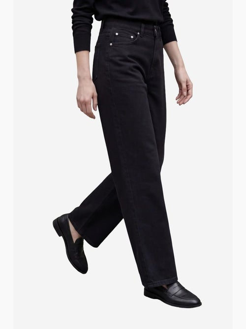 Pantalon en jean taille haute à jambes larges avec poches my fashion - Kiabi Pantalon en jean taille haute à jambes larges avec poches my fashion - Kiabi