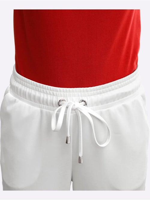 Pantalon en jersey avec ceinture élastique et poches devant - Taille standard - Moda Vilona - Kiabi Pantalon en jersey avec ceinture élastique et poches devant - Taille standard - Moda Vilona - Kiabi