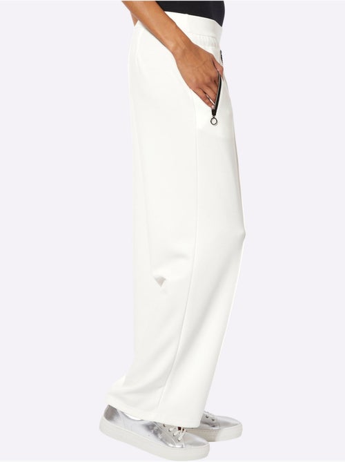 Pantalon En Jersey Qualité Jersey Extensible, Souple Et Confortable - Taille Standard - Helline - Kiabi Pantalon En Jersey Qualité Jersey Extensible, Souple Et Confortable - Taille Standard - Helline - Kiabi