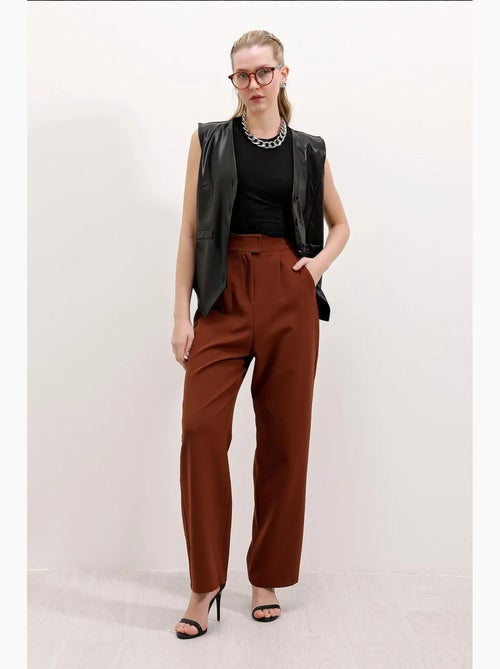 Pantalon en satin plissé taille haute à jambes larges bdart - Kiabi Pantalon en satin plissé taille haute à jambes larges bdart - Kiabi