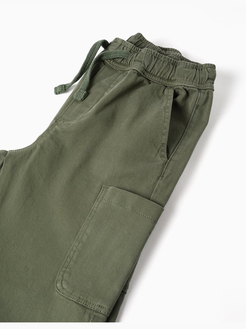 Pantalon en sergé à coupe droite avec poches cargo Vert foncé - Kiabi