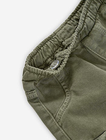 Pantalon en sergé avec poches cargo