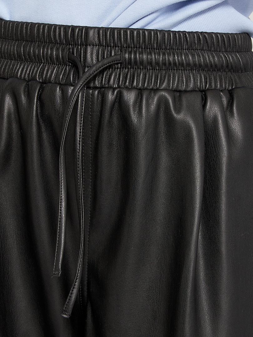 Pantalon en simili loose noir - Kiabi