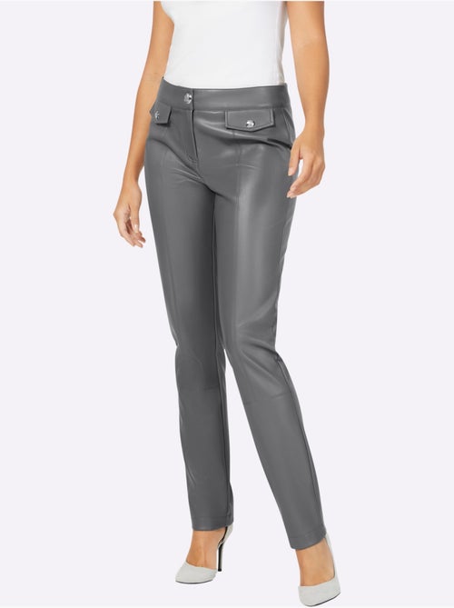 Pantalon en synthétique matière synthétique facile à entretenir - taille standard - helline - Kiabi Pantalon en synthétique matière synthétique facile à entretenir - taille standard - helline - Kiabi