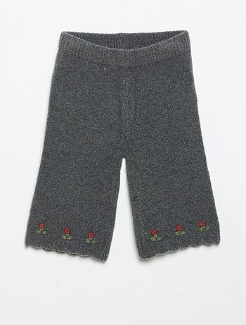 Pantalon en tricot avec broderies