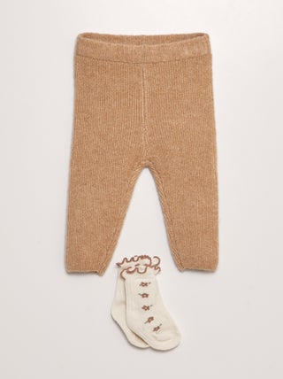 Pantalon en tricot + chaussettes - 2 pièces