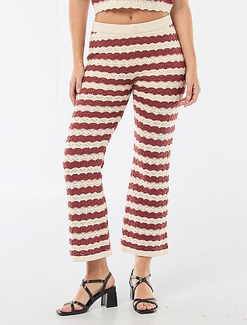 Pantalon en tricot fantaisie à coupe flare pour femme