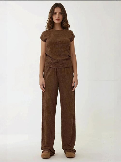Pantalon en tricot texturé à jambe large et coupe décontractée - Kiabi