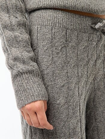 Pantalon en tricot torsadé
