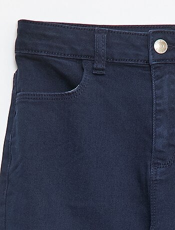 Pantalon en twill avec ouverture pressionnée - Coupe + confortable